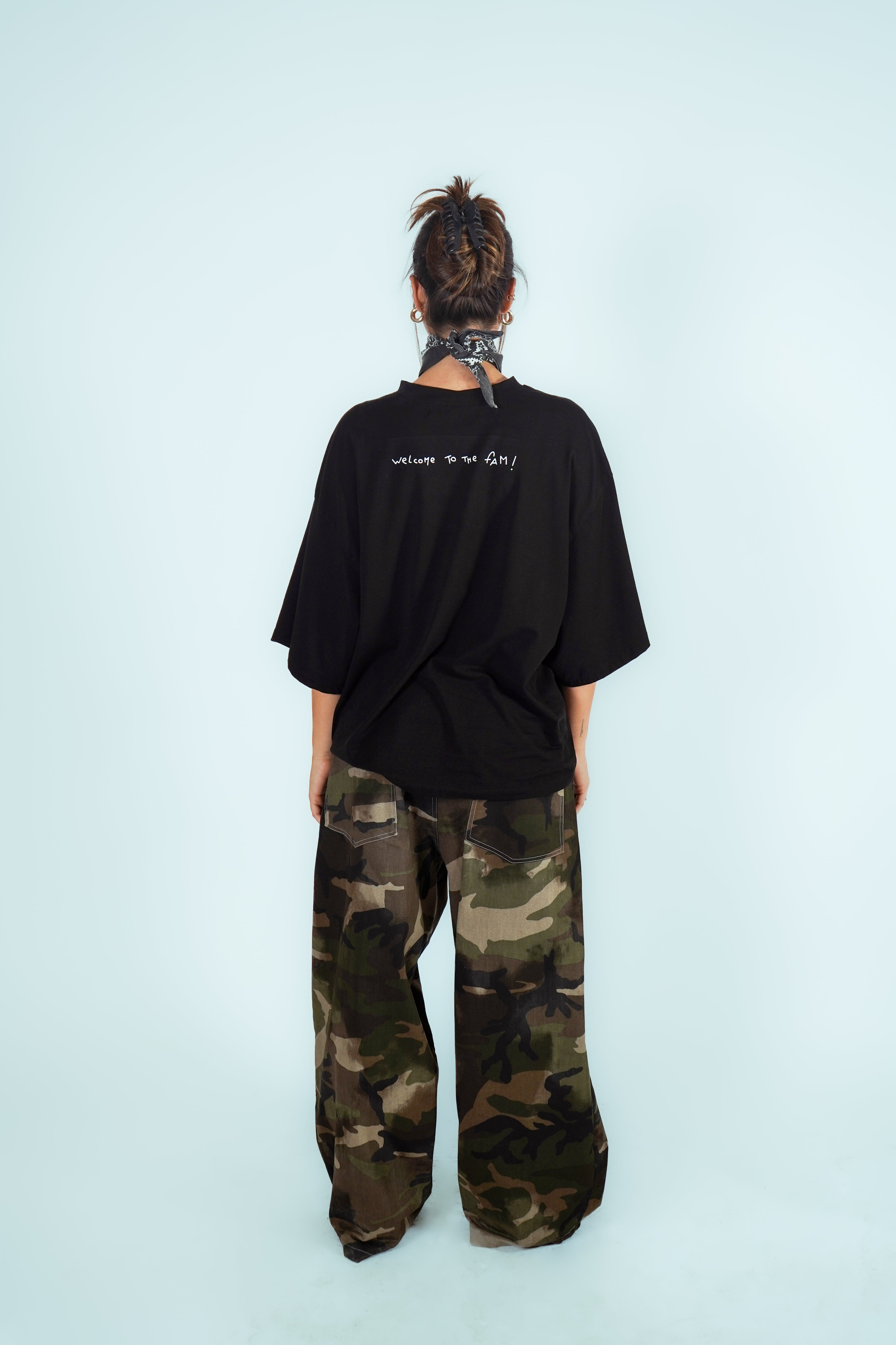 Sewing-Man Tee Black